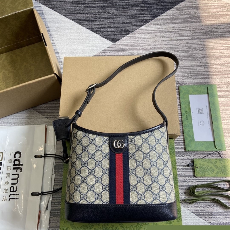 G*u*i bucket bags